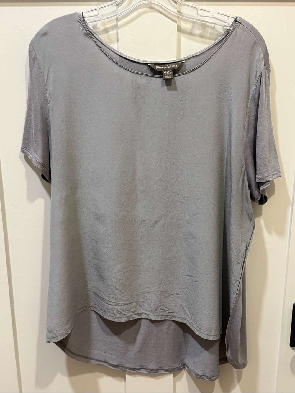 Tommy Bahama Gray Short-Sleeve Relaxed Tee with Silk Front